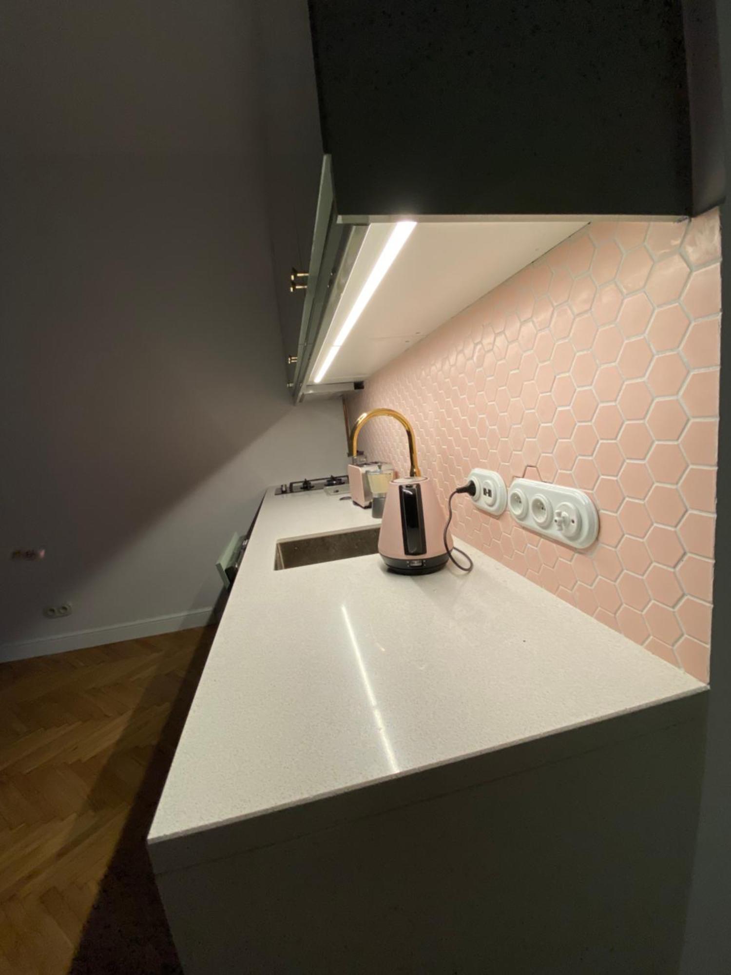 Apartament Plac Zbawiciela Szucha Lägenhet *